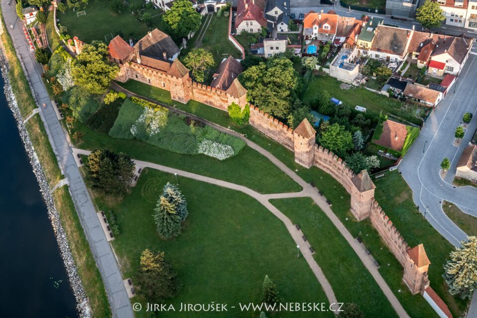 Nymburk hradby detail J5541
