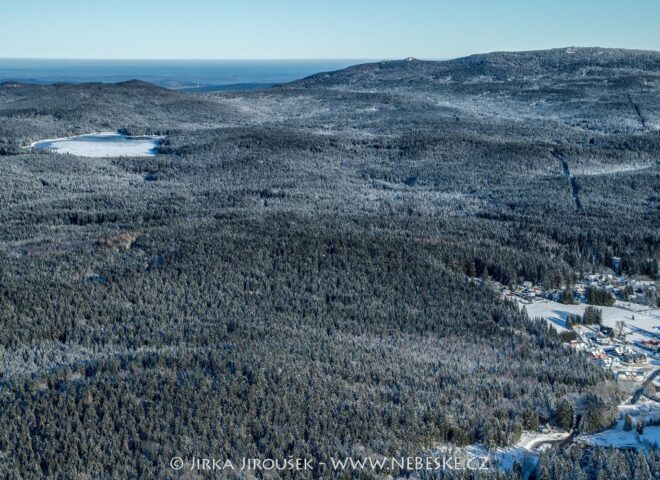 Bedřichov a vodní nádrž Bedřichov J5506