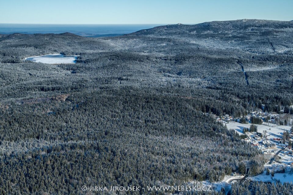 Bedřichov a vodní nádrž Bedřichov J5506