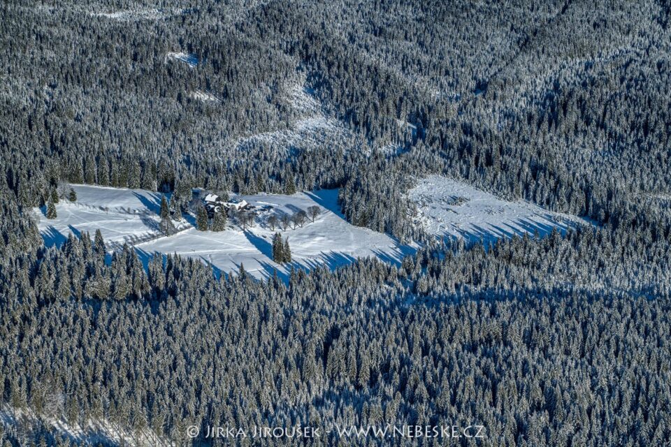 Bedřichov Nová Louka v zimě J5514