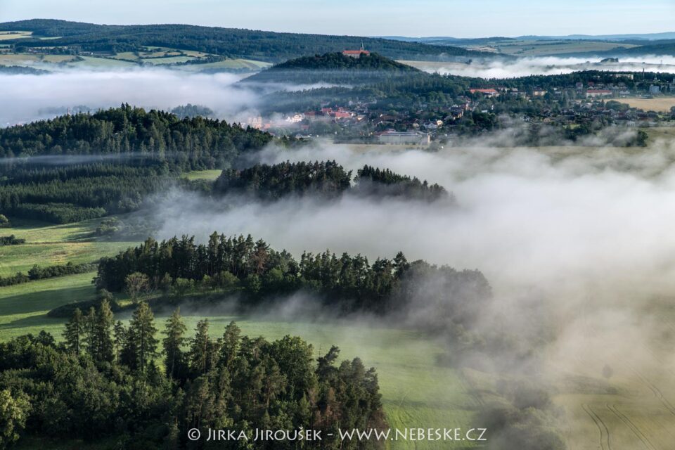 Zelená Hora zámek mlhy 2024 J
